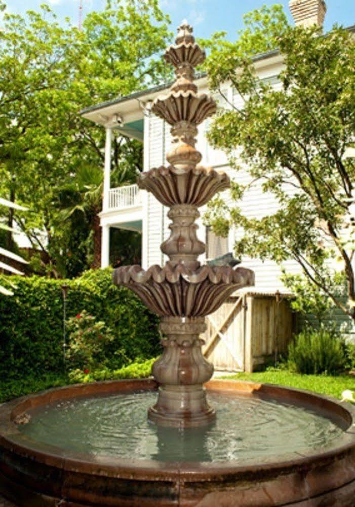 Arbor House Suites Bed And Breakfast Сан-Антонио Экстерьер фото